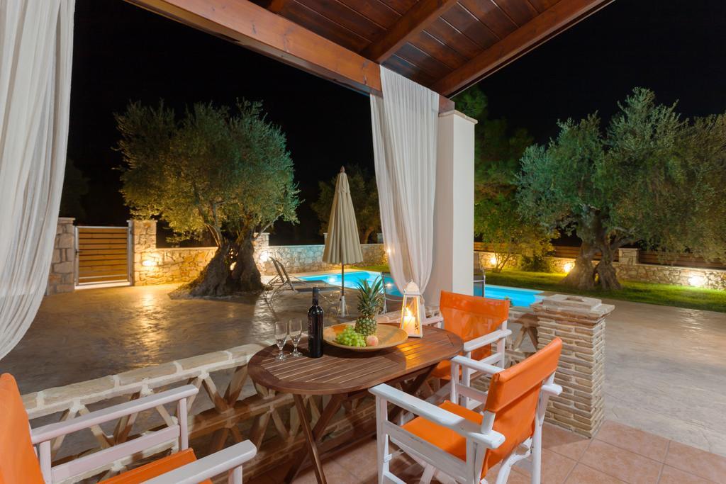 Evalexia Villa - Luxury Villa With Private Pool Near Laganas Perfect For Groups By Villa Mana Gers Каламакион Экстерьер фото